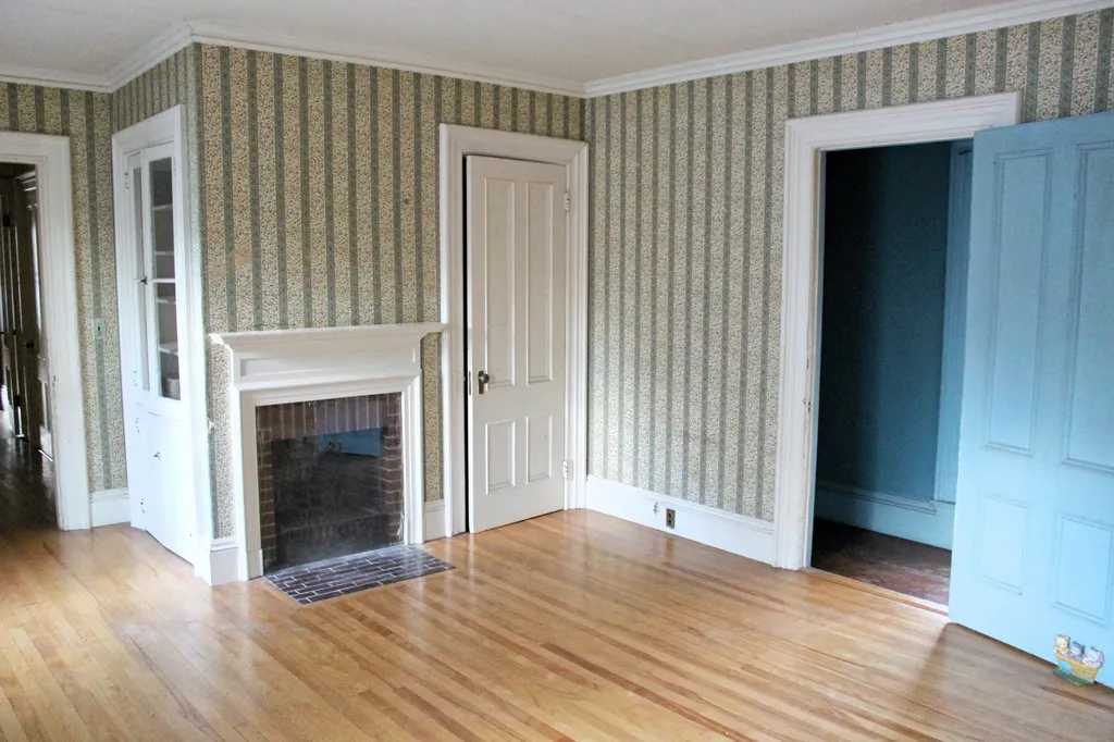 91 Grove Street Bangor ME 04401