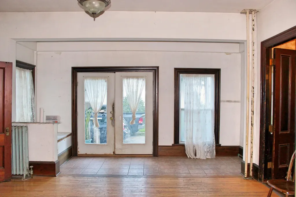 91 Grove Street Bangor ME 04401