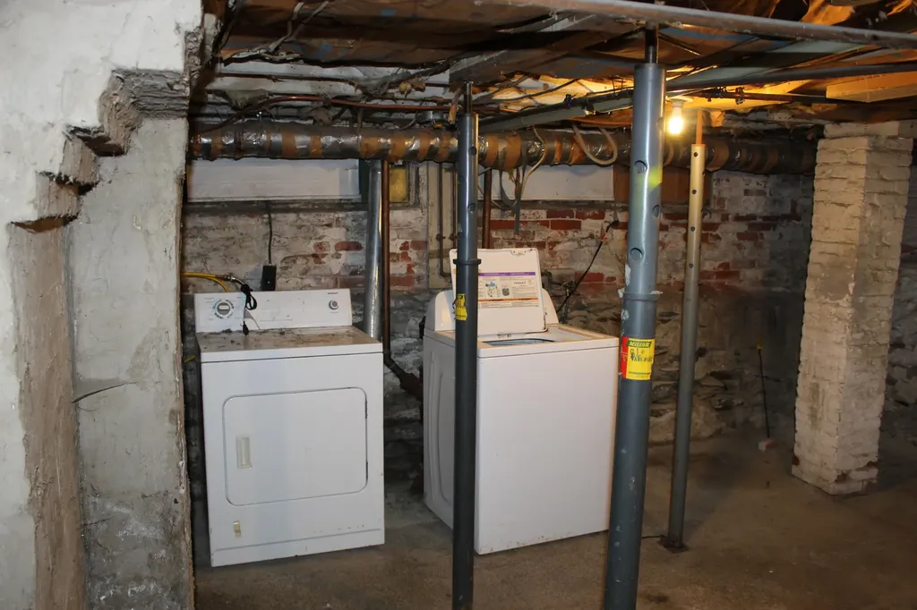 91 Grove Street Bangor ME 04401