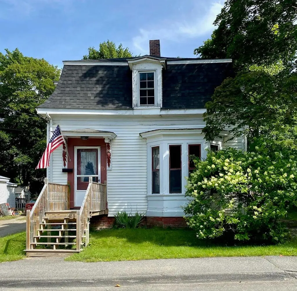 74 Calais Avenue Calais ME 04619
