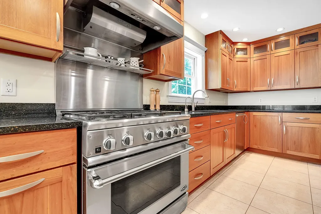 125 Fairway Drive Auburn ME 04210