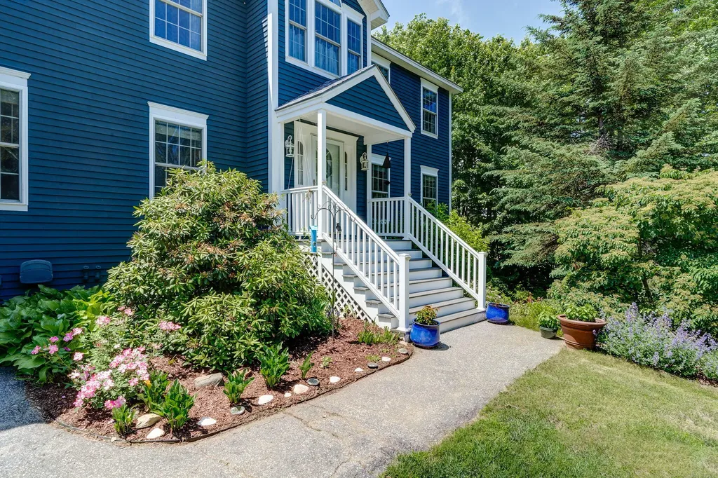 125 Fairway Drive Auburn ME 04210