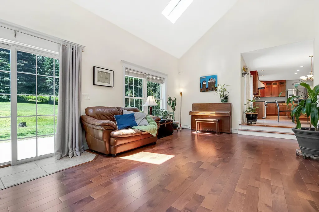 125 Fairway Drive Auburn ME 04210