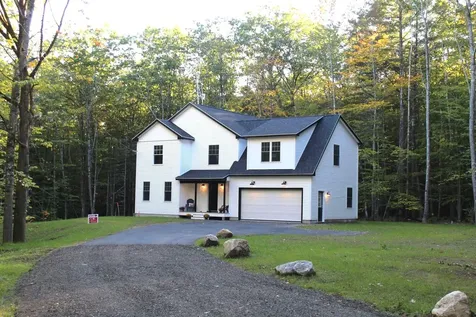 19 Memory Lane New Gloucester ME 04260