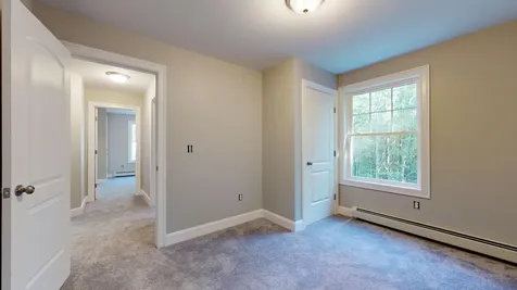 19 Memory Lane New Gloucester ME 04260
