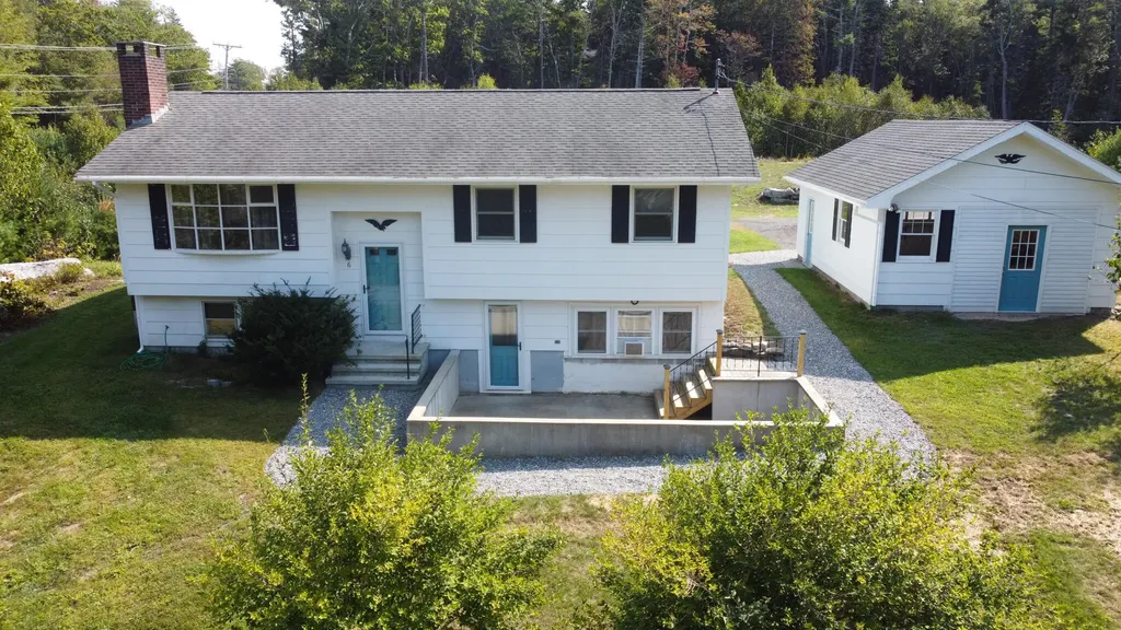 6 Presley Drive Boothbay ME 04544