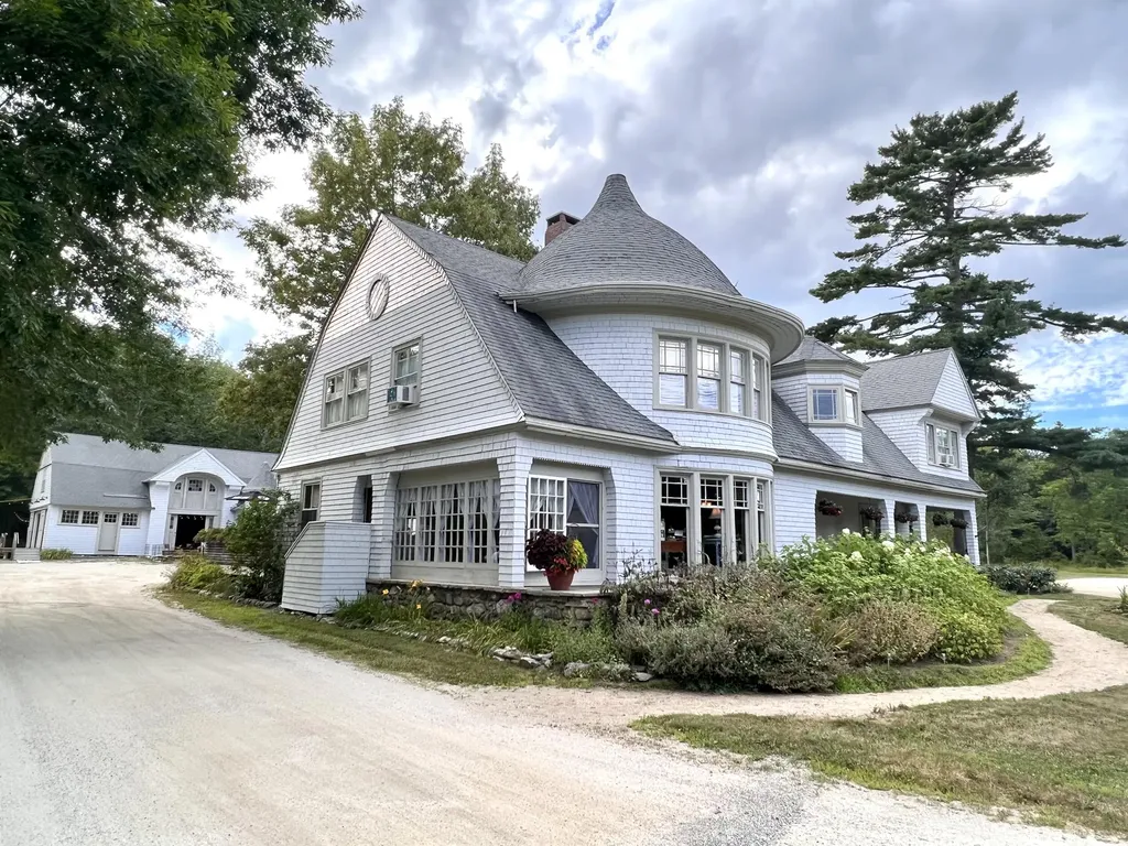 125 South Street Blue Hill ME 04614