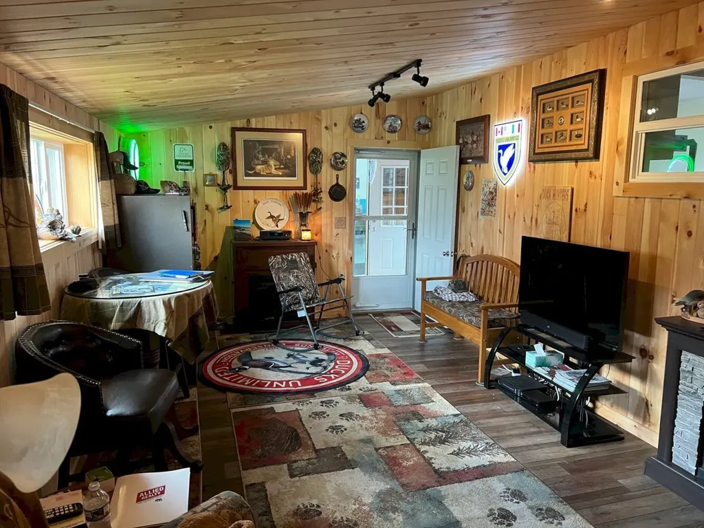 2215 Riverside Drive Vassalboro ME 04989