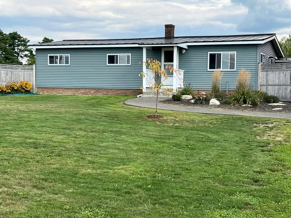 2215 Riverside Drive Vassalboro ME 04989