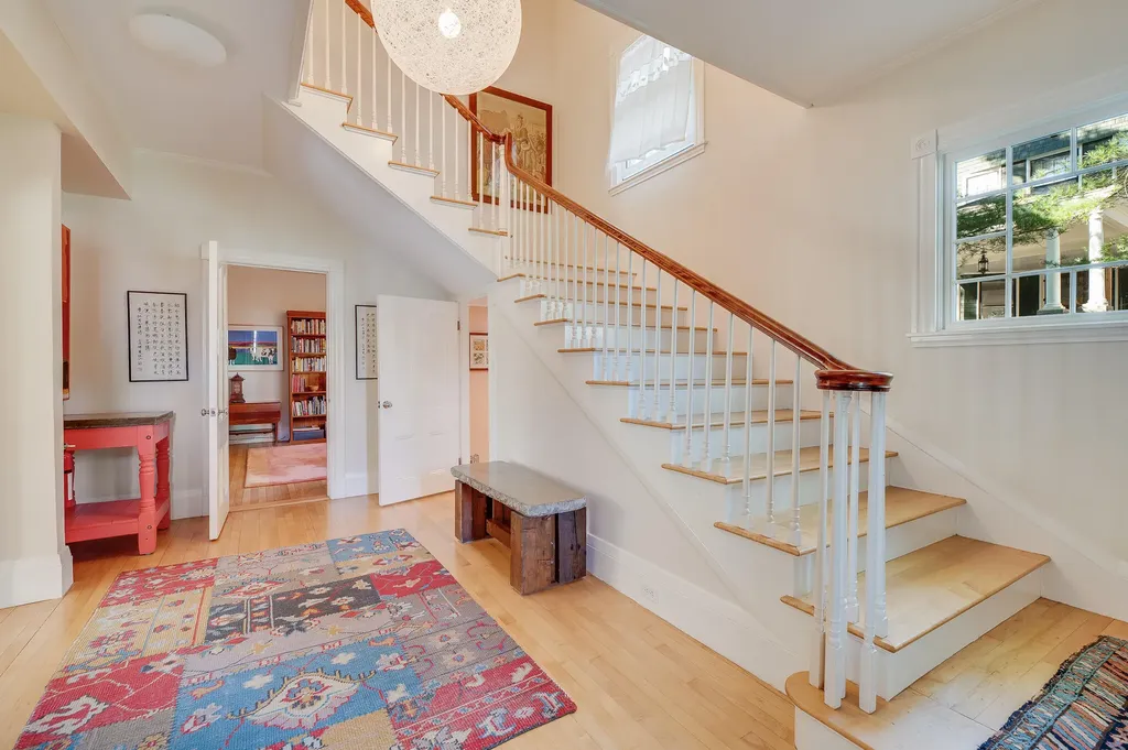 69 W Broadway Bangor ME 04401