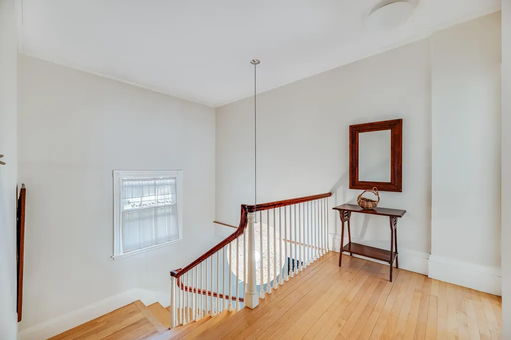 69 W Broadway Bangor ME 04401