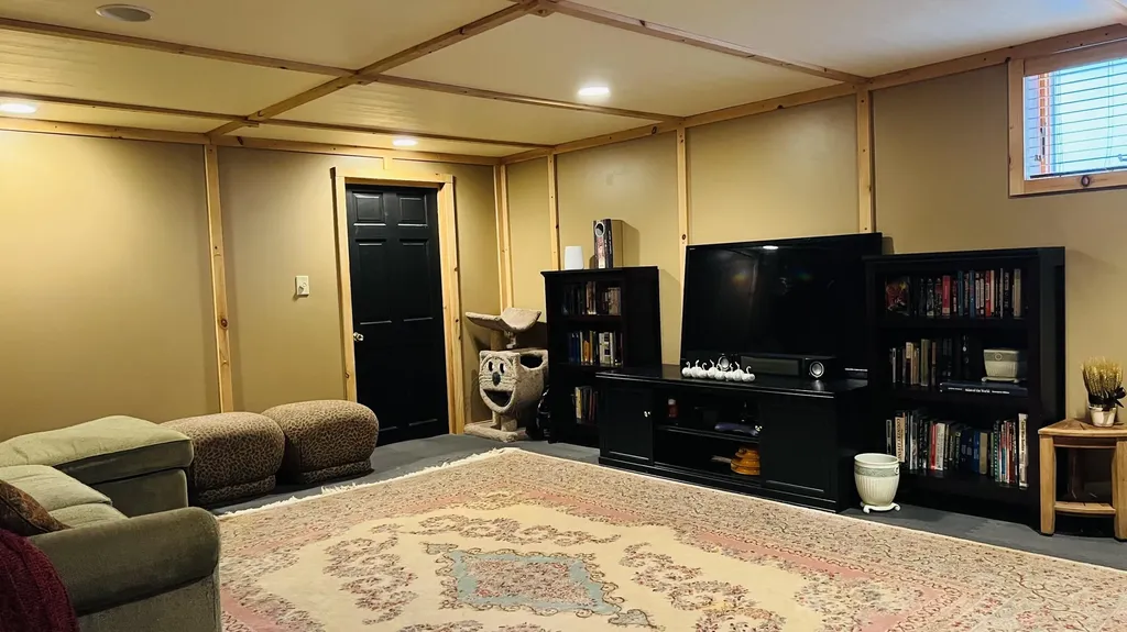 57 Oxbow Drive Glenburn ME 04401