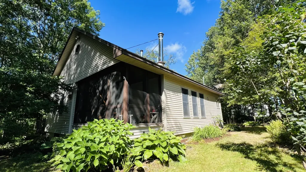 57 Oxbow Drive Glenburn ME 04401