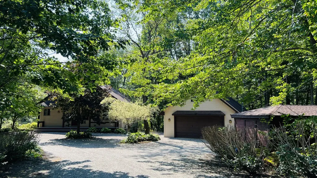 57 Oxbow Drive Glenburn ME 04401