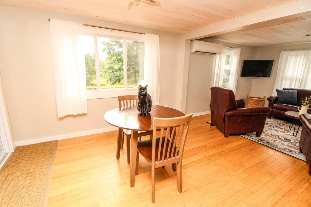 75 Booker Street Thomaston ME 04861