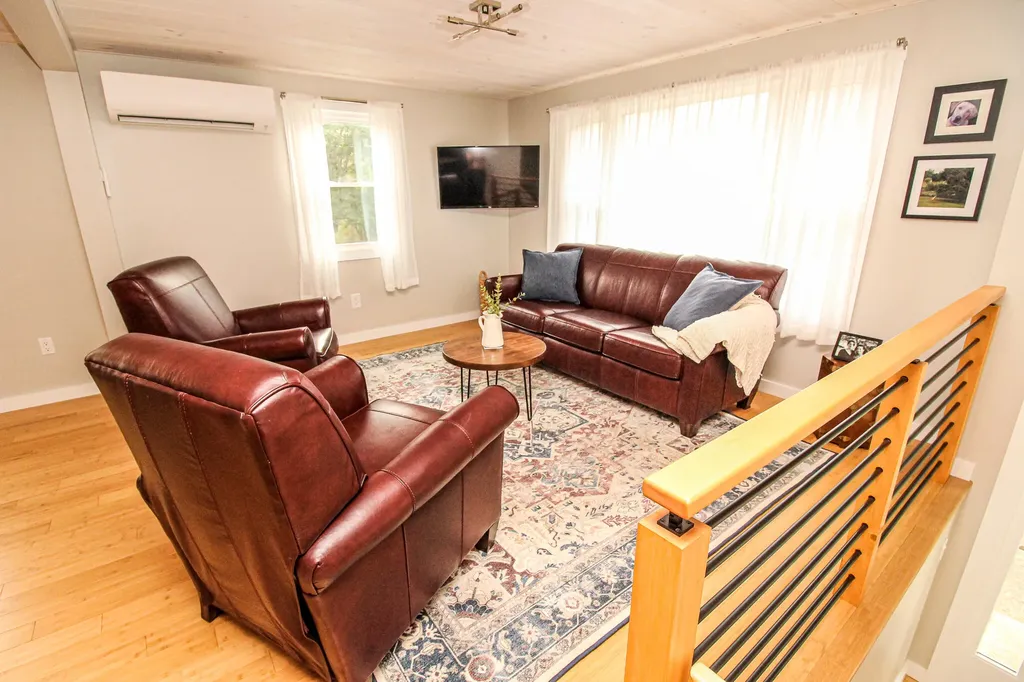 75 Booker Street Thomaston ME 04861