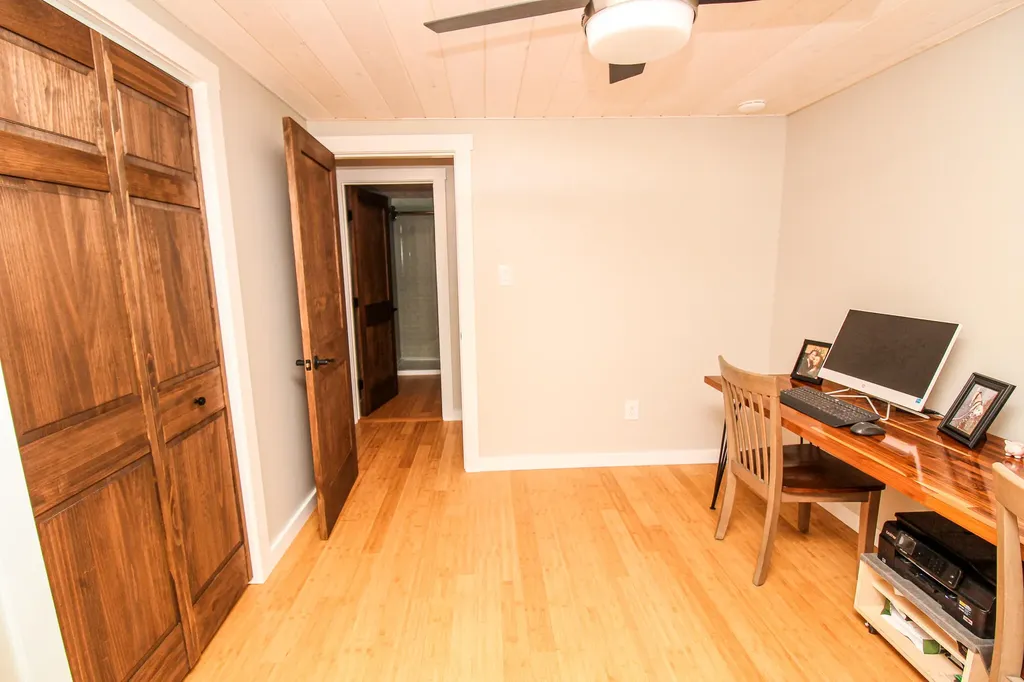 75 Booker Street Thomaston ME 04861