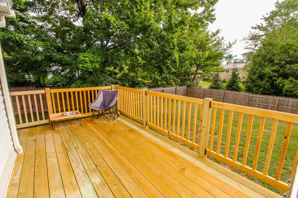 75 Booker Street Thomaston ME 04861