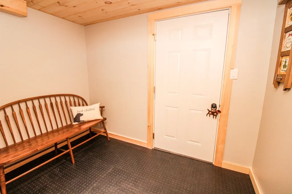 75 Booker Street Thomaston ME 04861