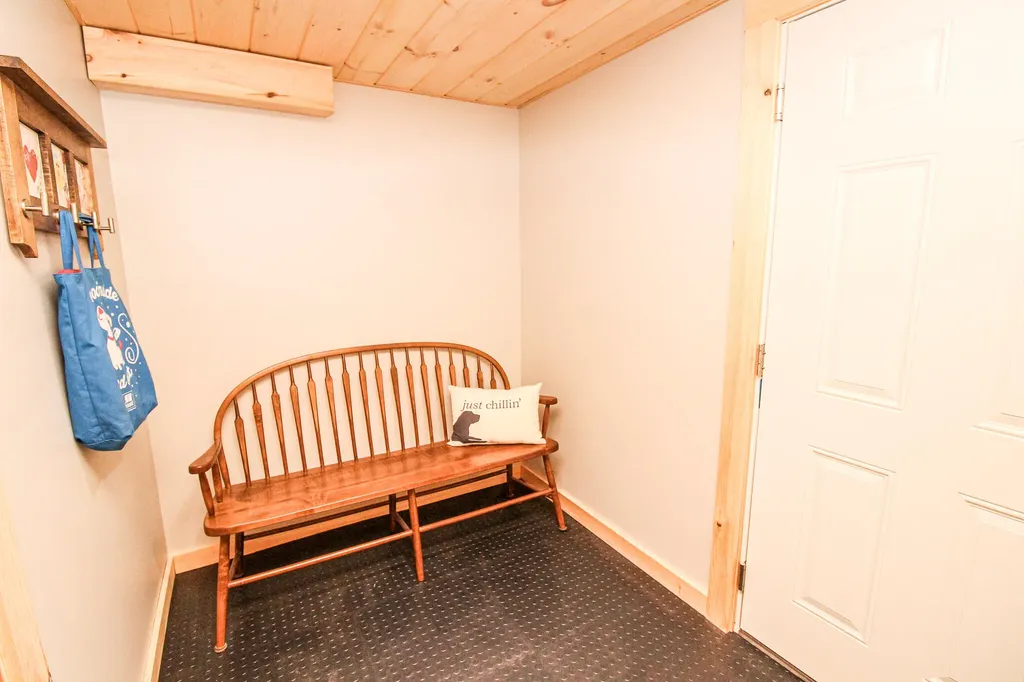 75 Booker Street Thomaston ME 04861
