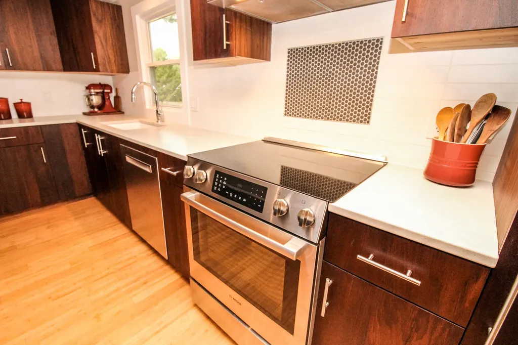 75 Booker Street Thomaston ME 04861