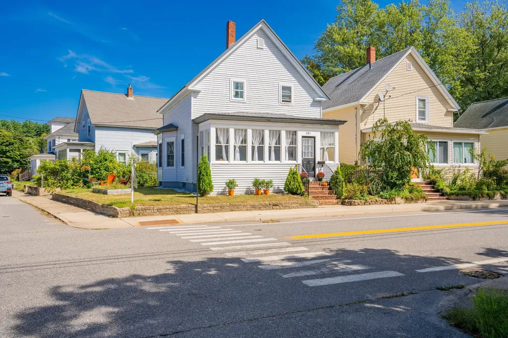 181 Brook Street Sanford ME 04073