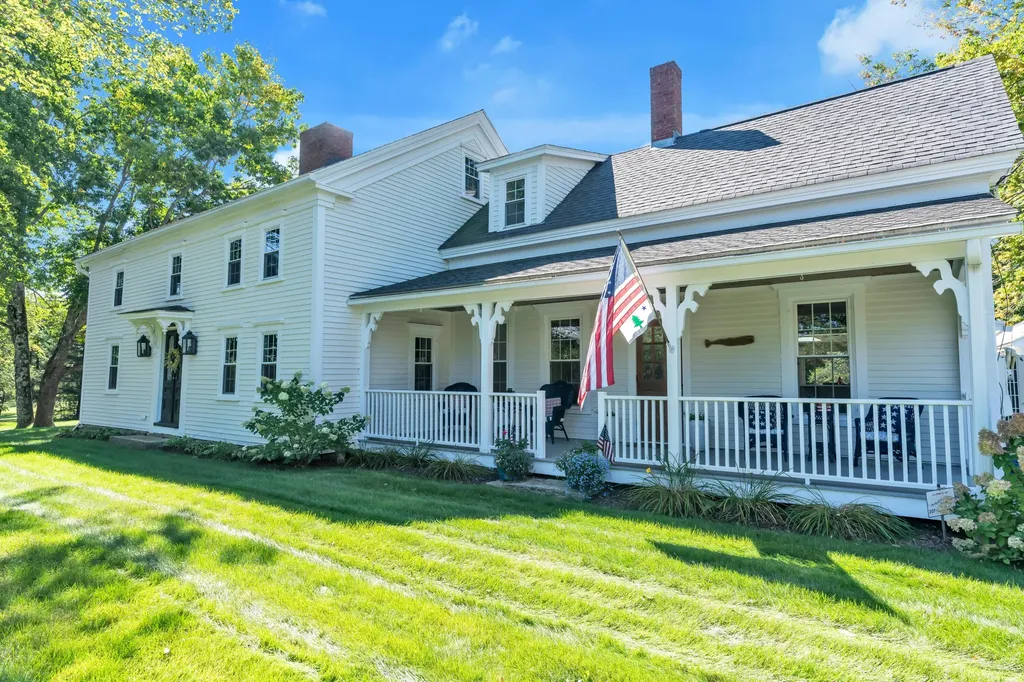 756 Alewive Road Kennebunk ME 04043