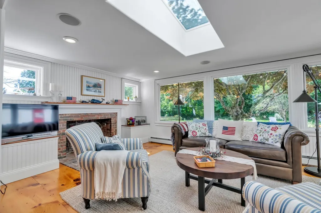 756 Alewive Road Kennebunk ME 04043
