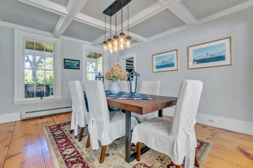 756 Alewive Road Kennebunk ME 04043