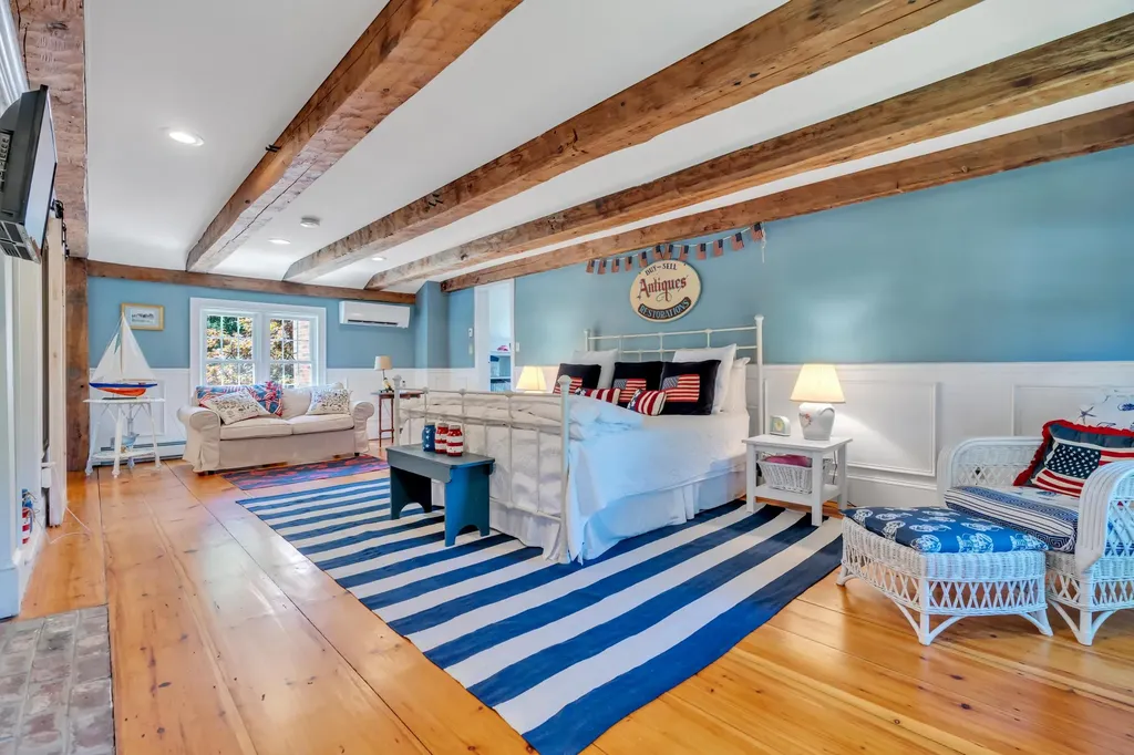756 Alewive Road Kennebunk ME 04043