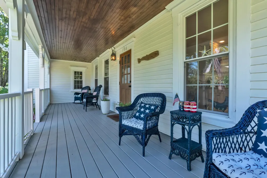756 Alewive Road Kennebunk ME 04043