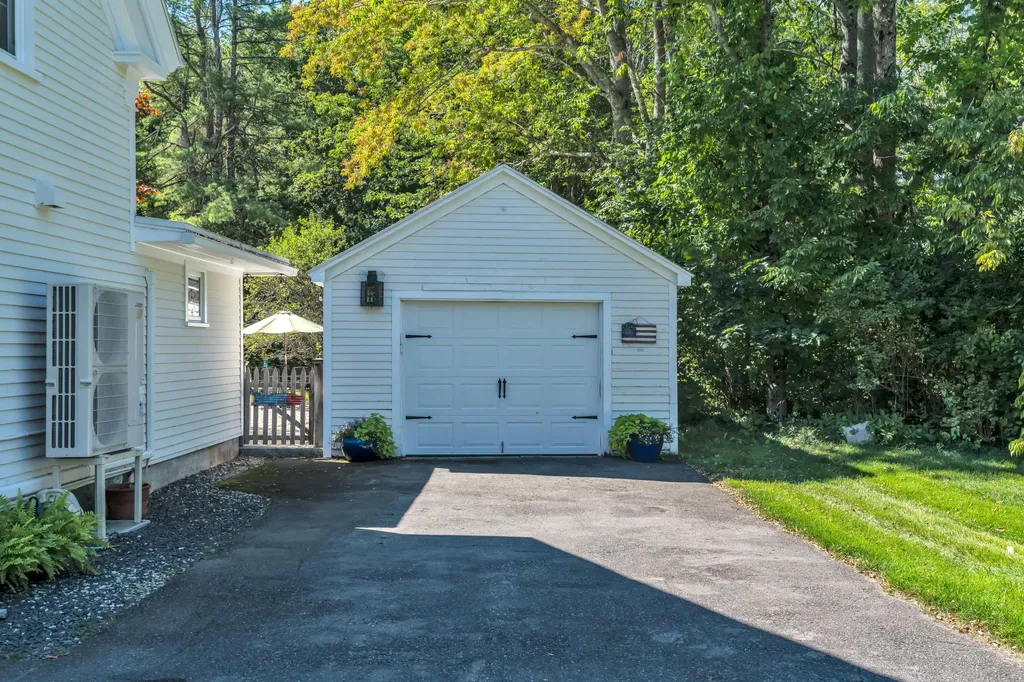756 Alewive Road Kennebunk ME 04043