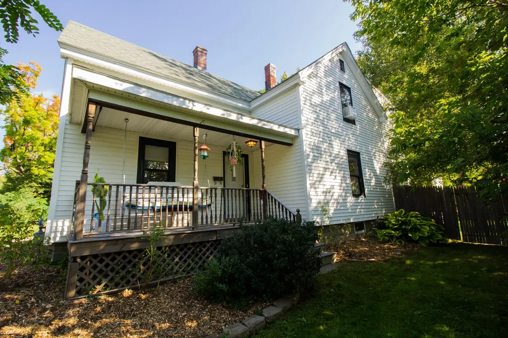 309 Grove Street Bangor ME 04401