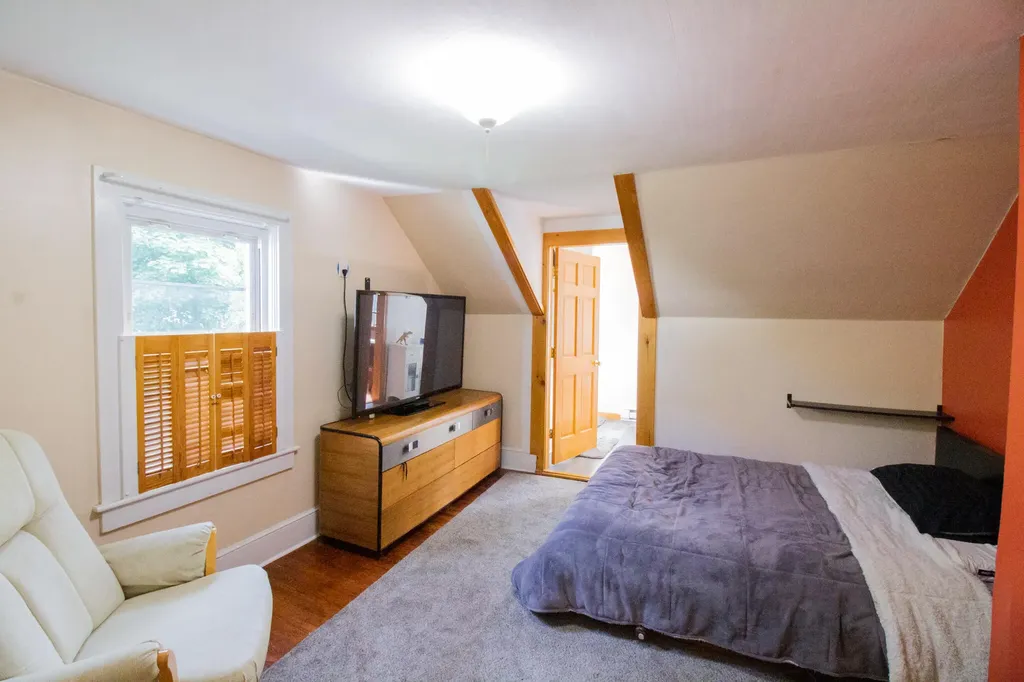 309 Grove Street Bangor ME 04401