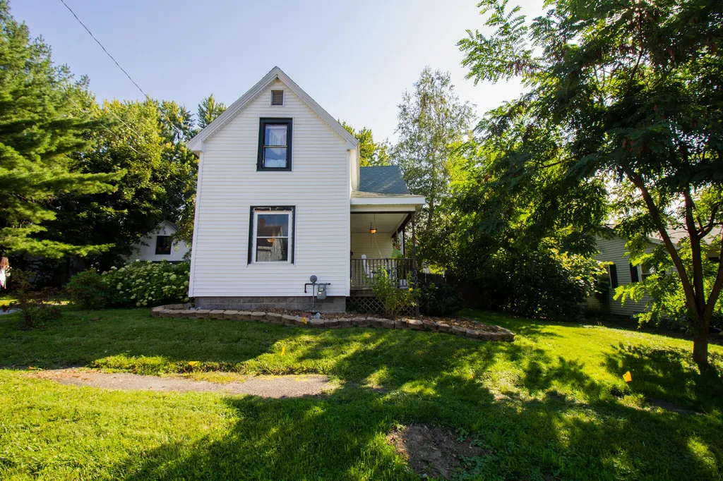 309 Grove Street Bangor ME 04401