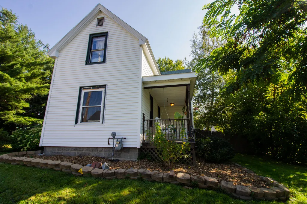 309 Grove Street Bangor ME 04401