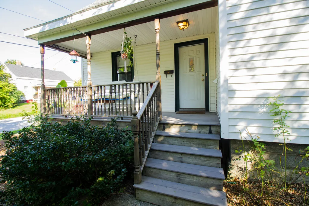 309 Grove Street Bangor ME 04401