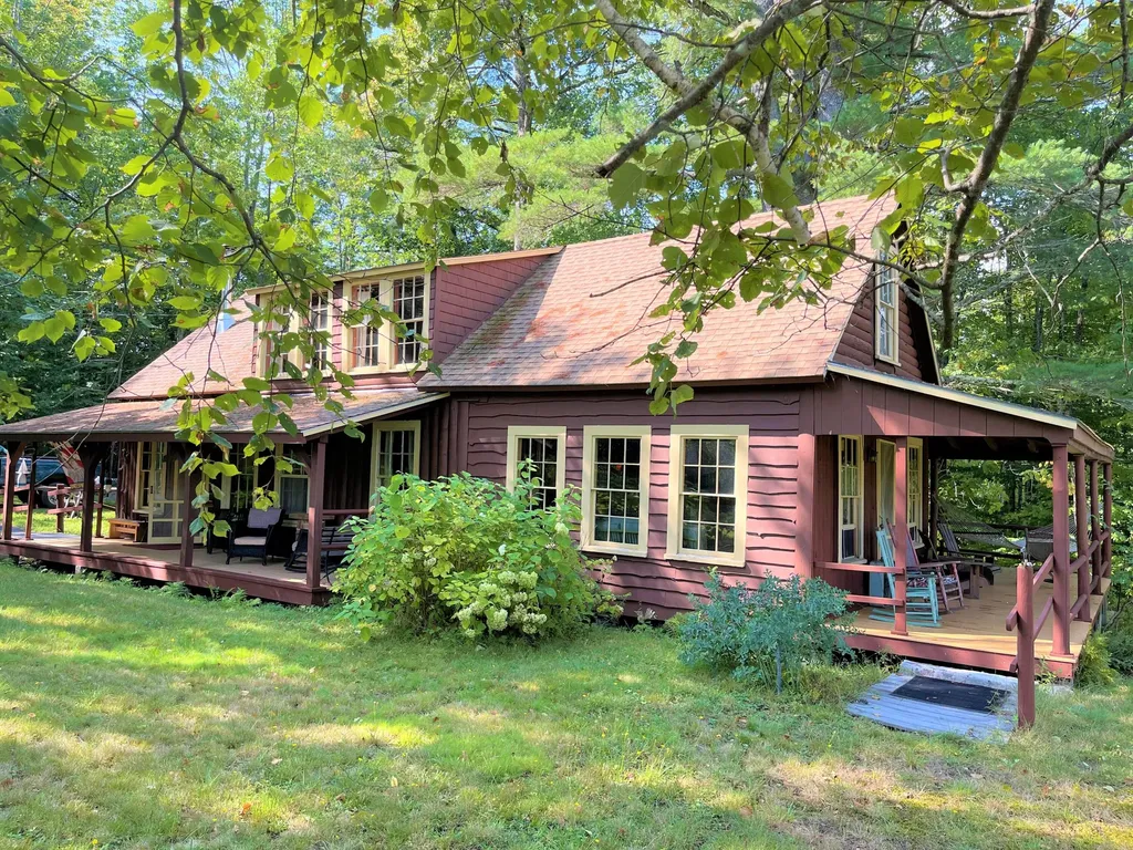 19 Foster Lane Belgrade ME 04917
