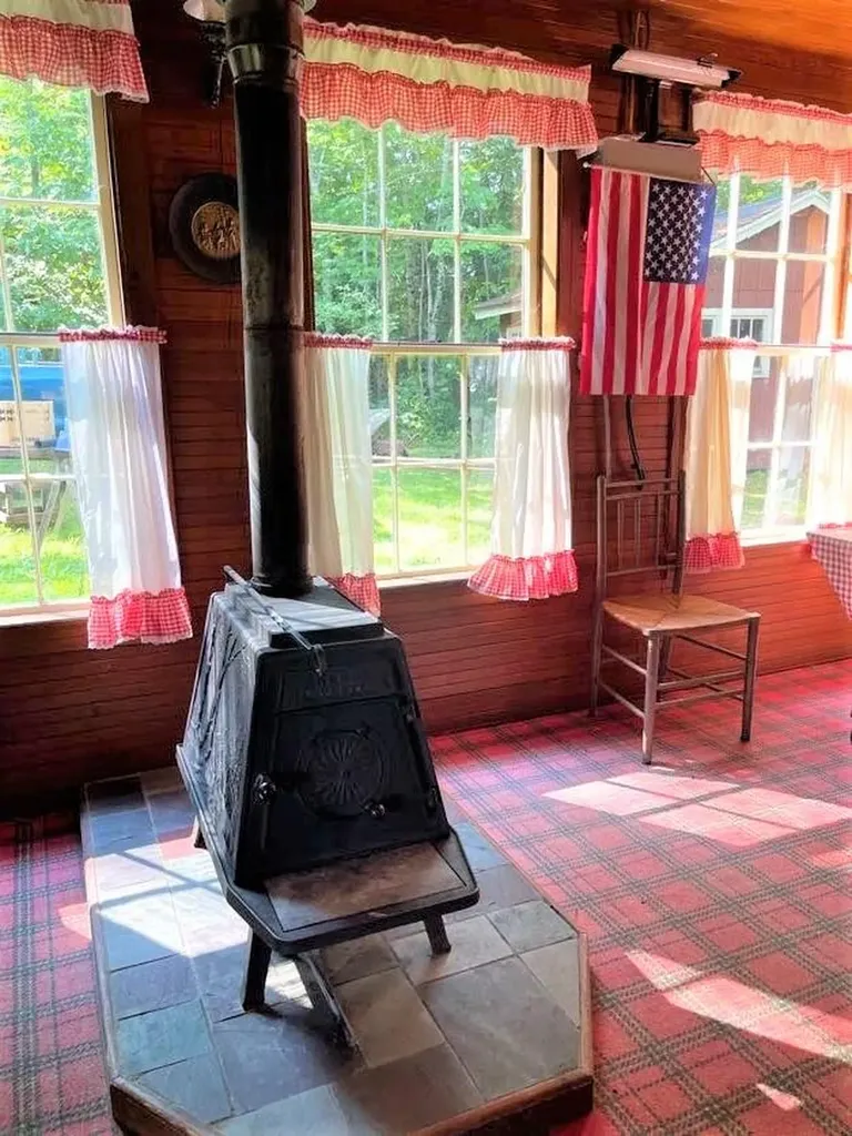 19 Foster Lane Belgrade ME 04917