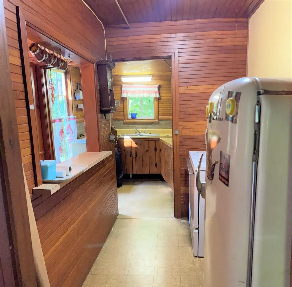 19 Foster Lane Belgrade ME 04917