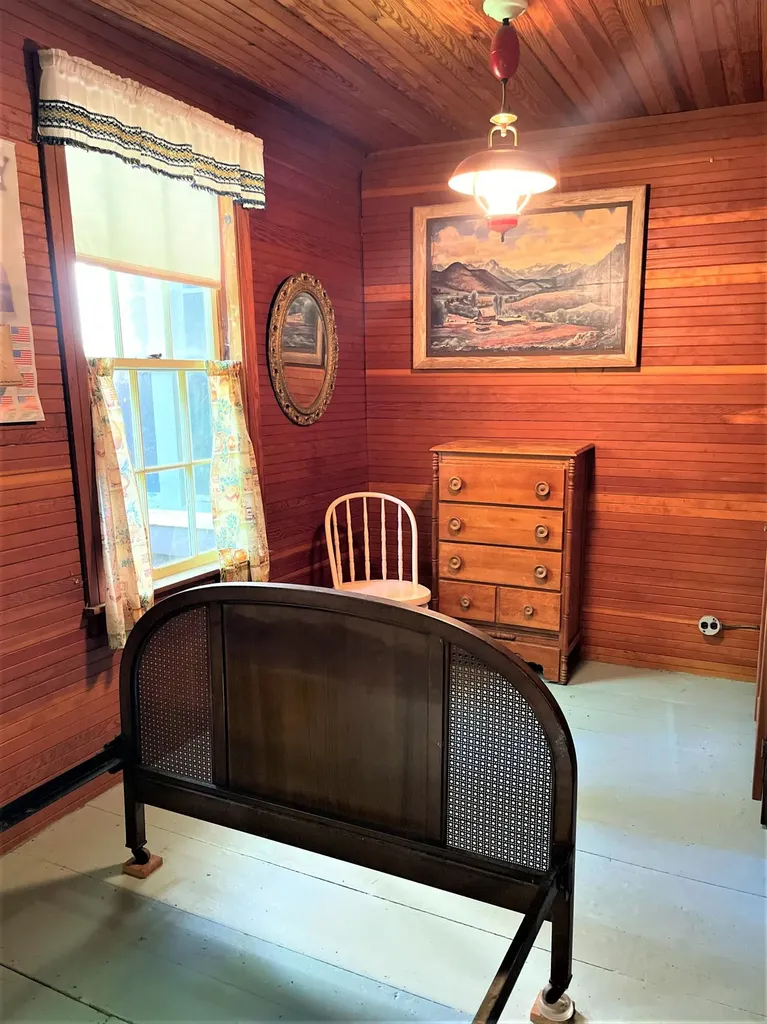 19 Foster Lane Belgrade ME 04917