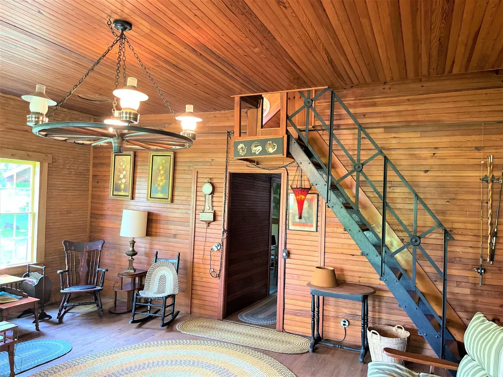 19 Foster Lane Belgrade ME 04917