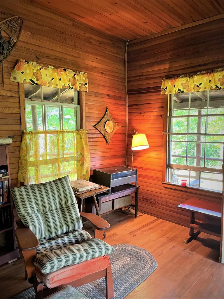 19 Foster Lane Belgrade ME 04917