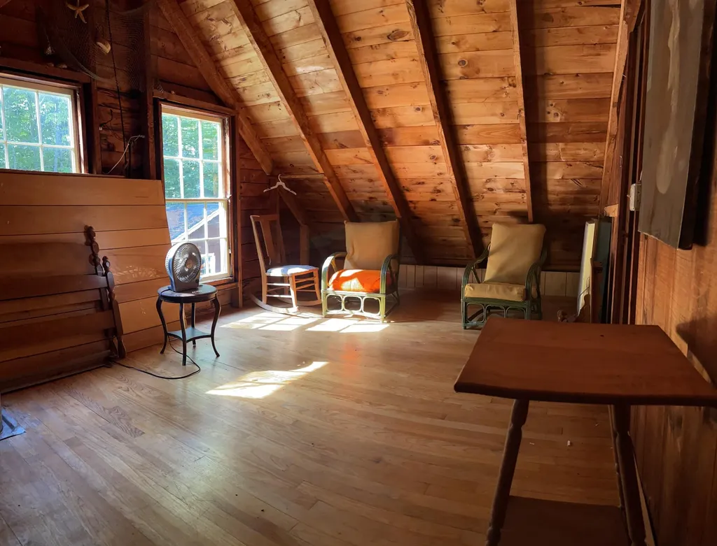 19 Foster Lane Belgrade ME 04917