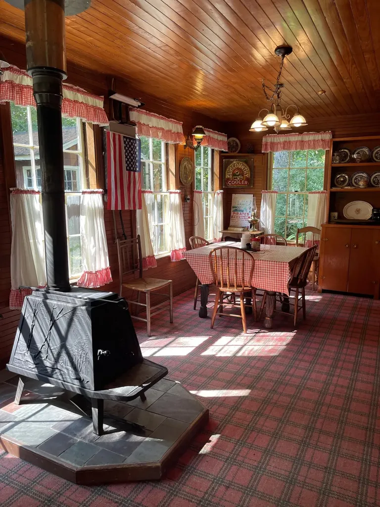 19 Foster Lane Belgrade ME 04917