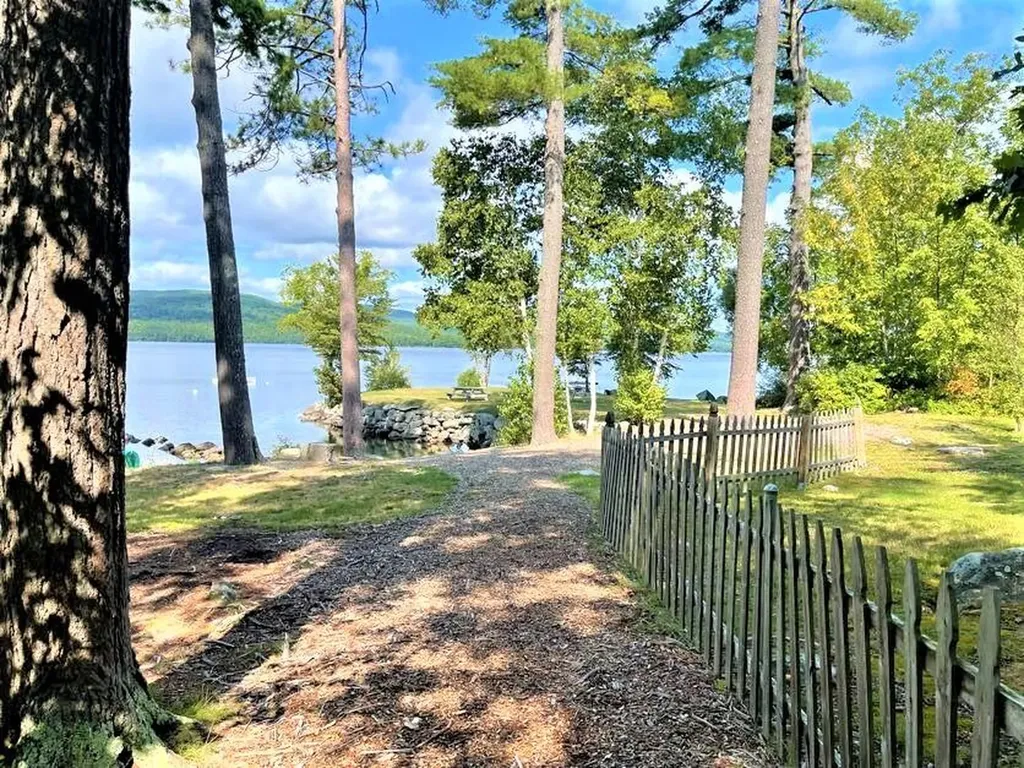 19 Foster Lane Belgrade ME 04917