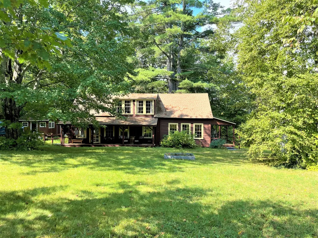 19 Foster Lane Belgrade ME 04917