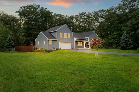 5 Lovers Lane Topsham ME 04086