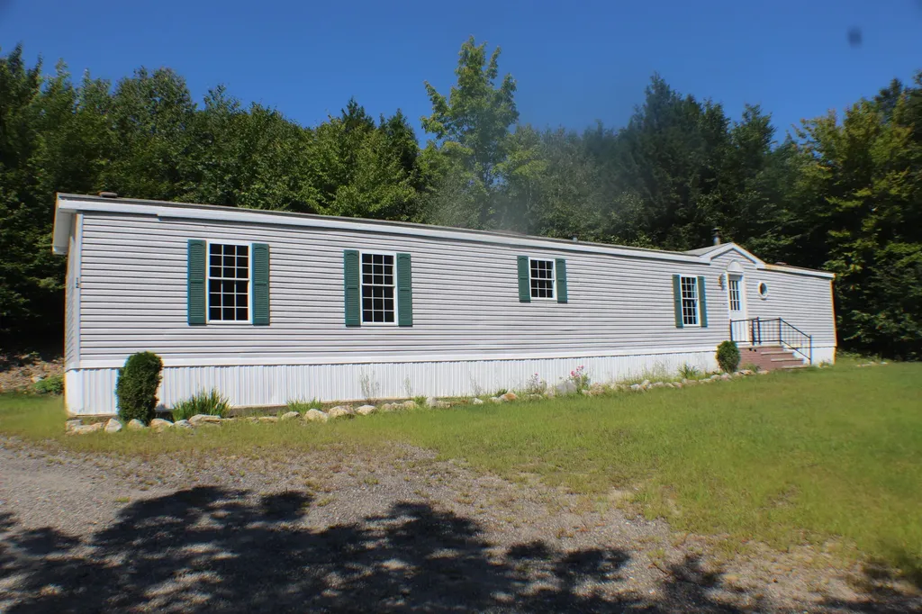 12 Chris Drive Oxford ME 04270