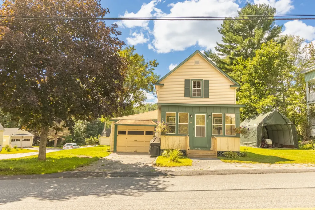 59 Randall Road Lewiston ME 04240